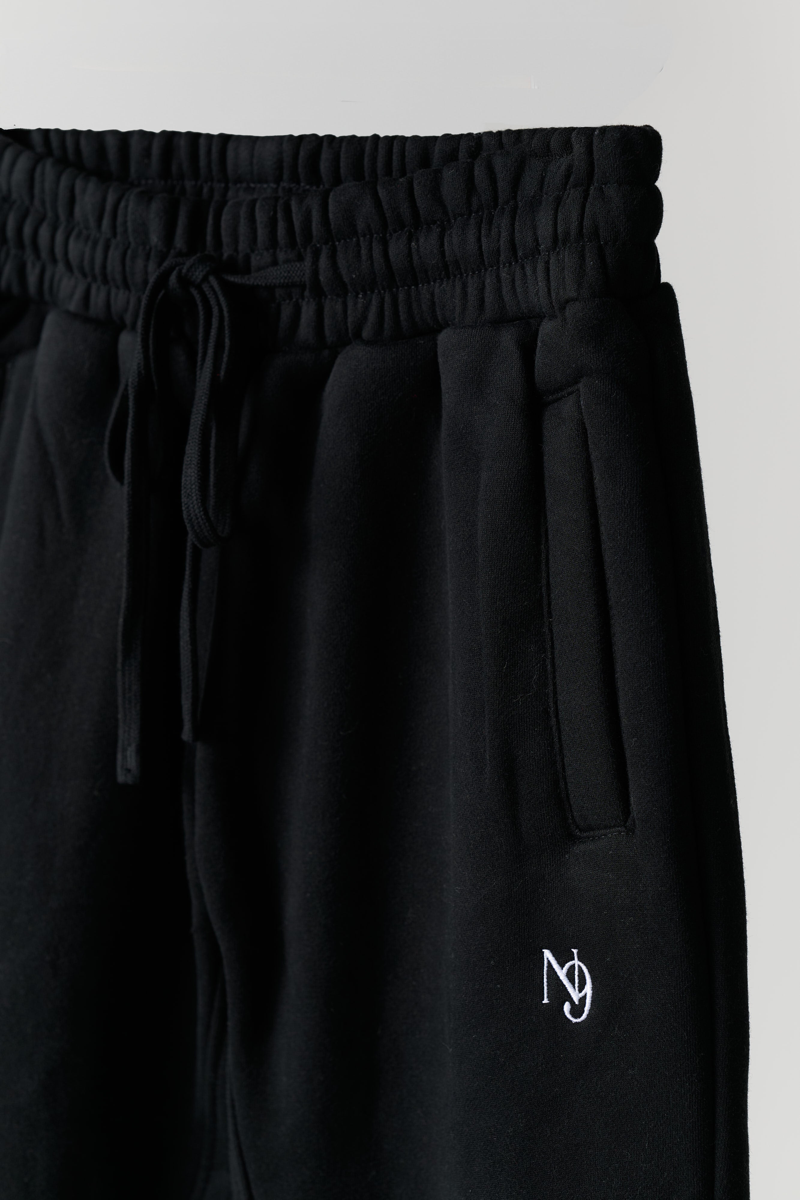 Neuf. Signature Sweatpants - Black