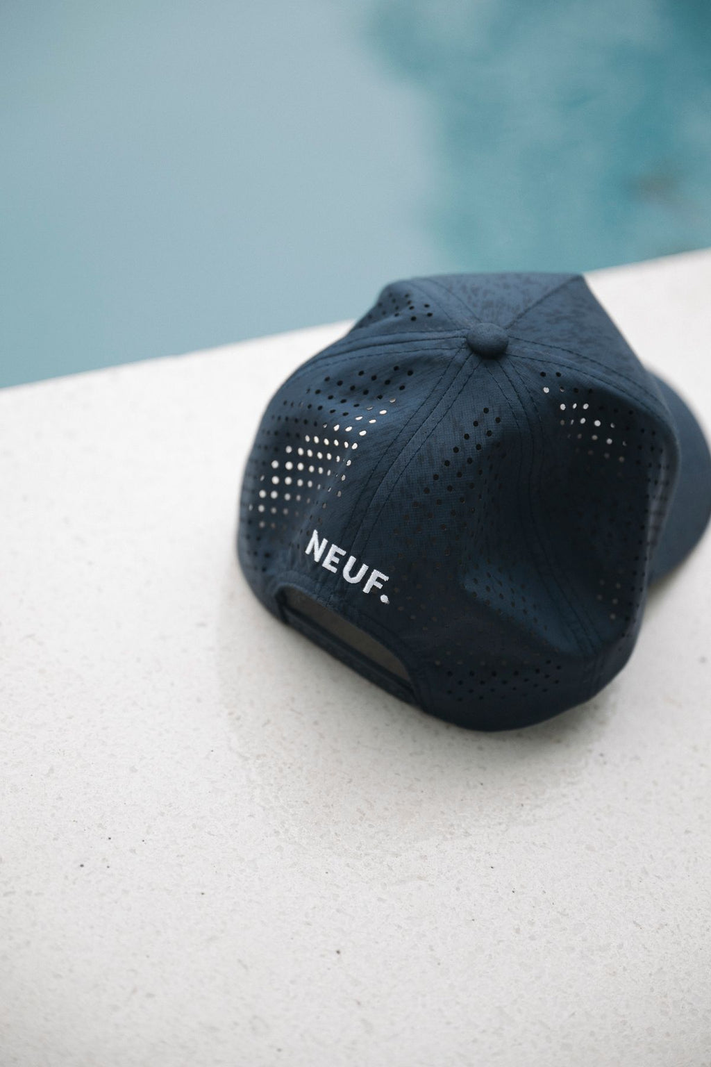 Casquette Signature NEUF.